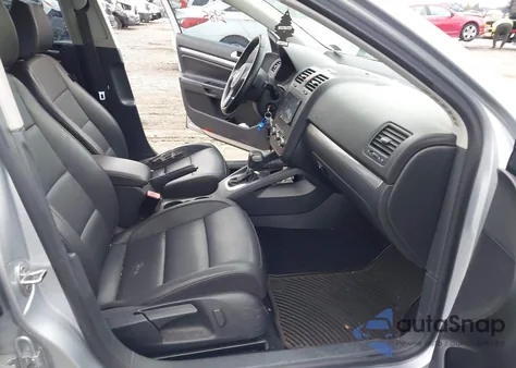 2010 Volkswagen Jetta Limited Edition from USA, damaged, VIN 3VWRZ7AJ4AM130226